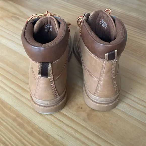 NEW! Steve Madden Glixxo Combat Lace Up Boots