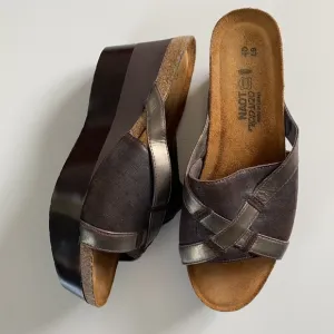 Noat Eve Leather Platform Sandals 9