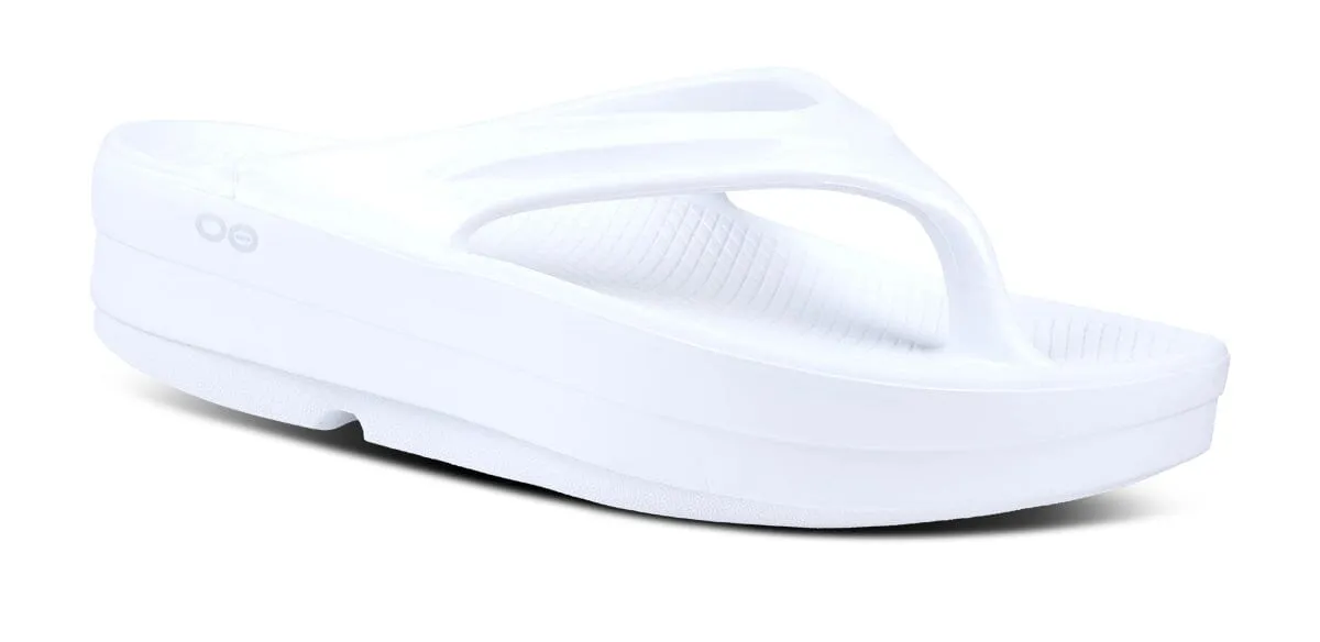 OOFOS Women's OOmega OOlala Thong Sandal - White