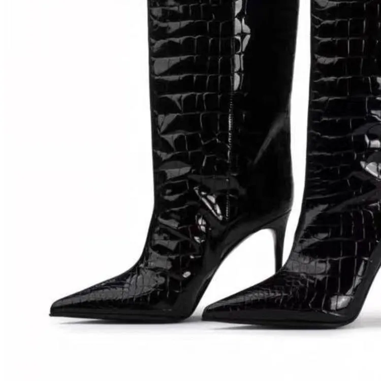 Pattern Tube Circumference High Leg Boots