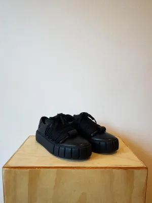 Primury Wired Black
