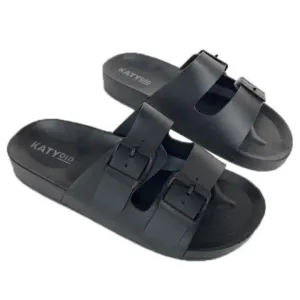 Rubber Beach Sandals in Black