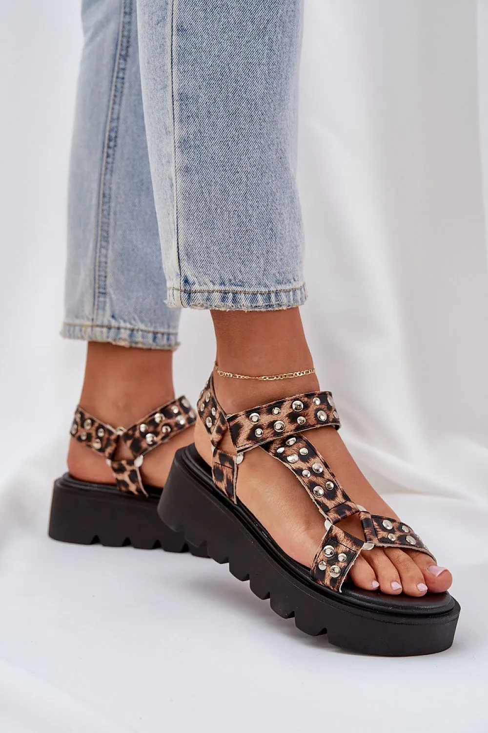 Sandals Step in style