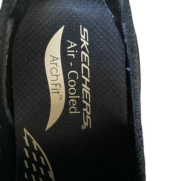 Skechers  Arch Fit Refine Slip On Sneakers Women 8.5 EU 38 Black Comfort Casual