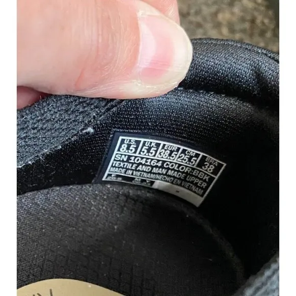 Skechers  Arch Fit Refine Slip On Sneakers Women 8.5 EU 38 Black Comfort Casual