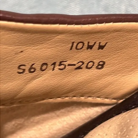 Soft Walk Tooled Leather Mule Clogs Size 10 wide