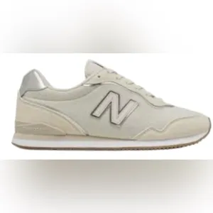 Sola Sleek New Balance Cream Sneakers - 9 - Great Condition