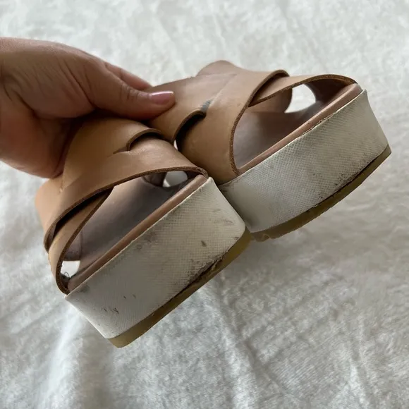 Sorel Cameron Flatform Mule in Tan/White
