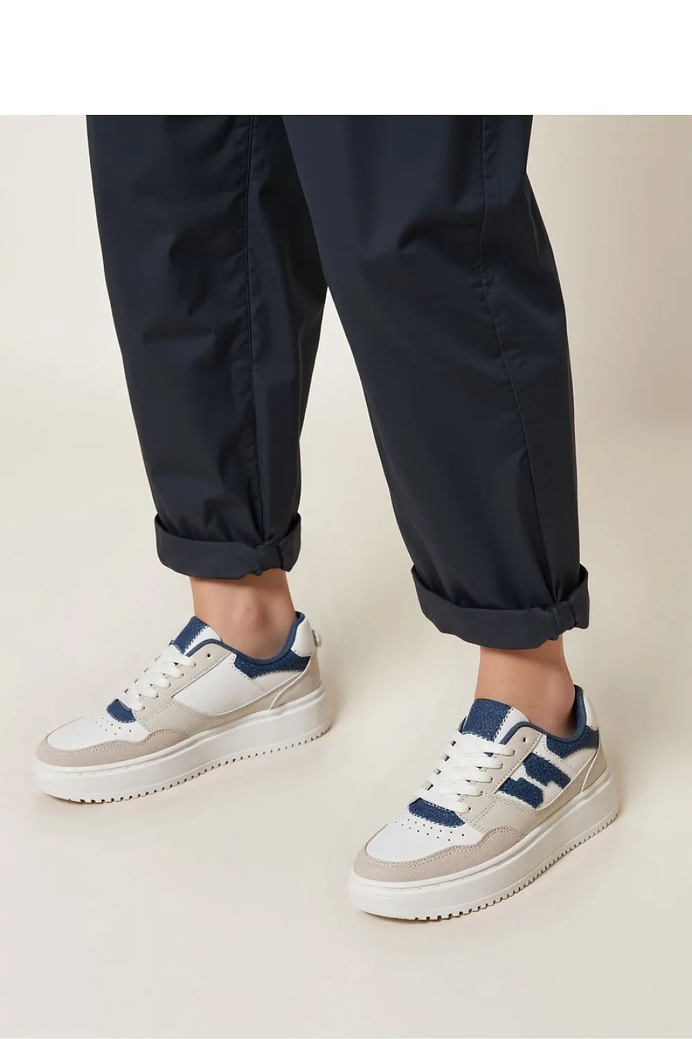 Sport Shoes Inello