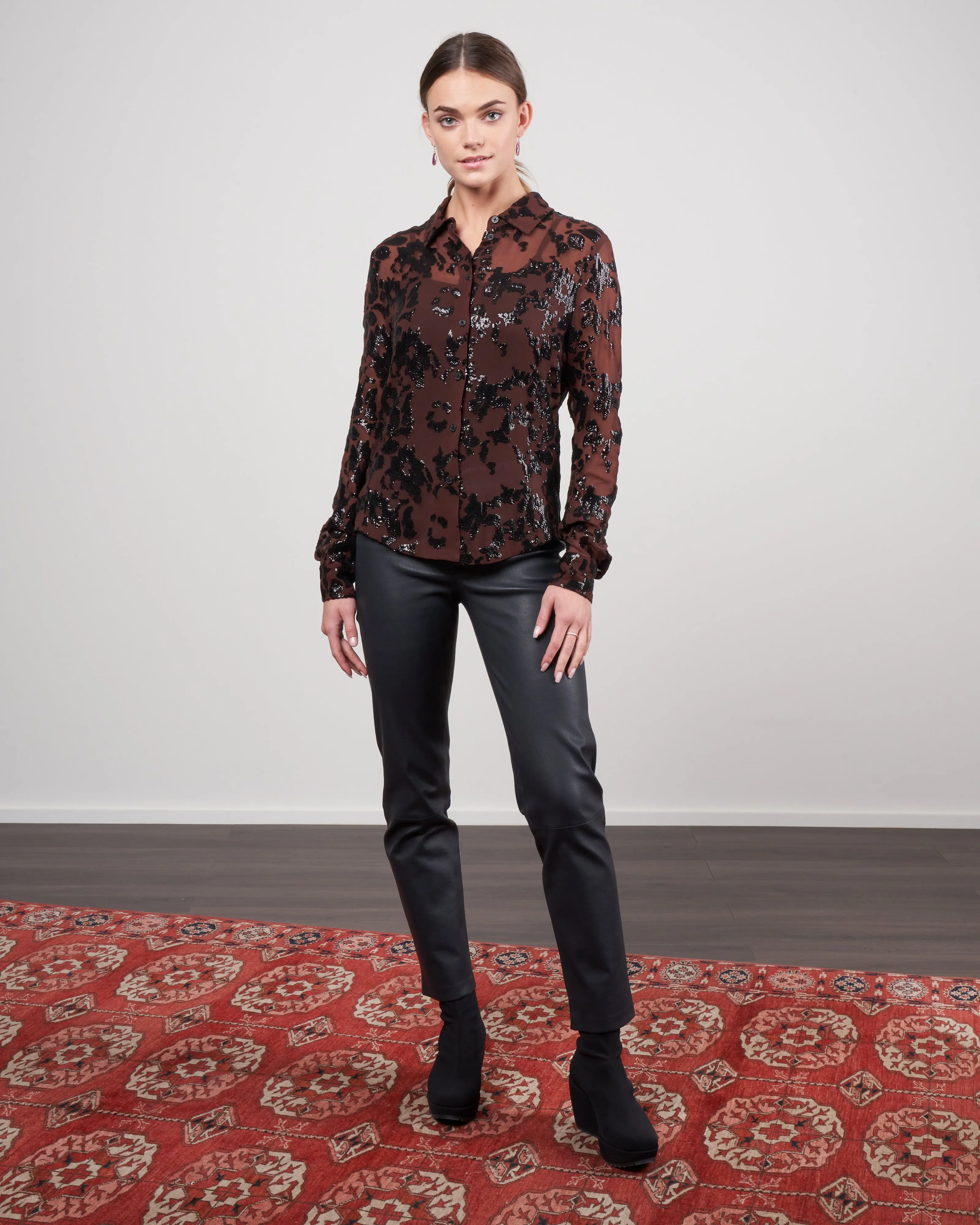 thyme shirt - black-brown