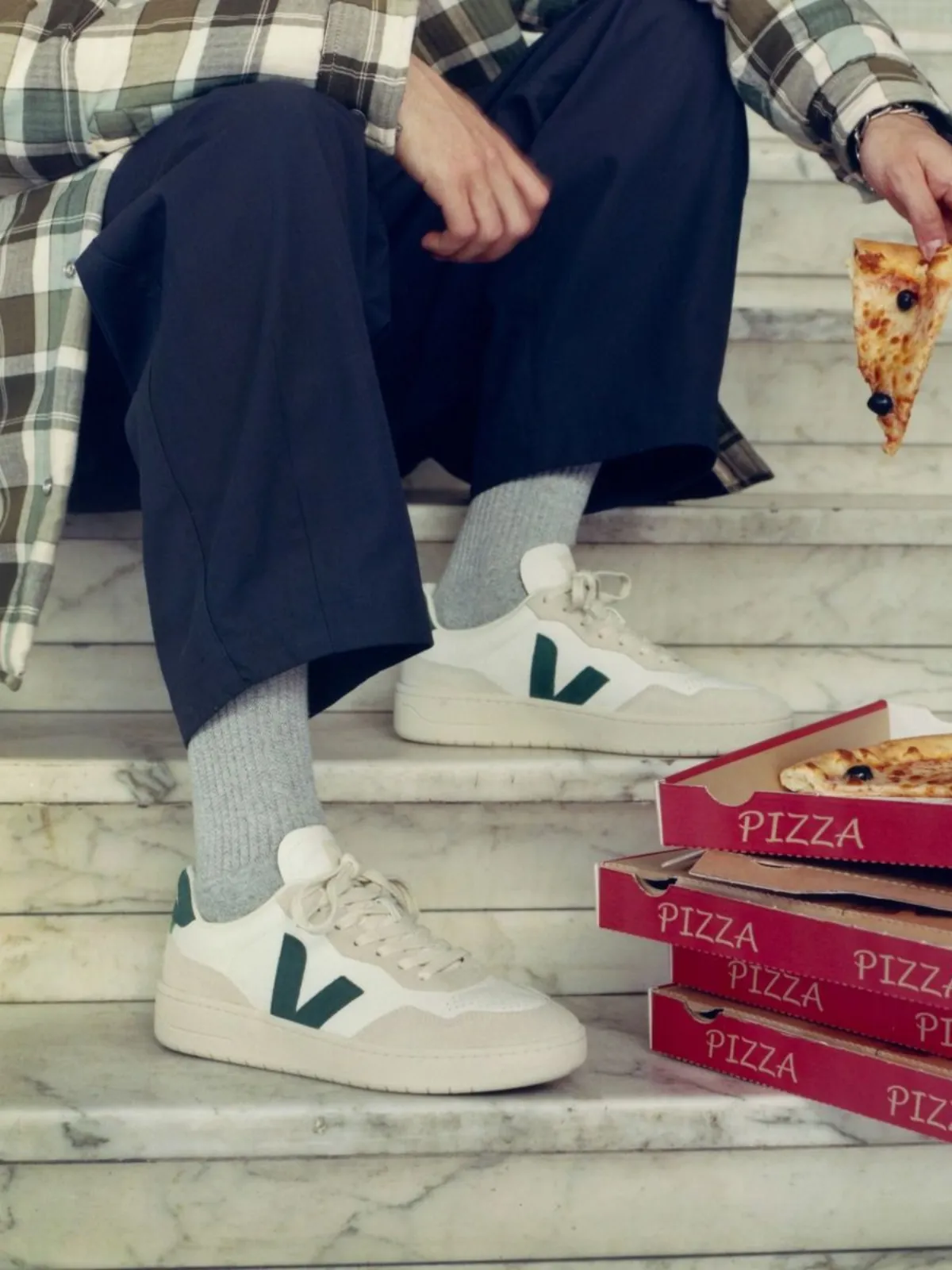 Veja V-90 Sneaker - Extra White Cyprus