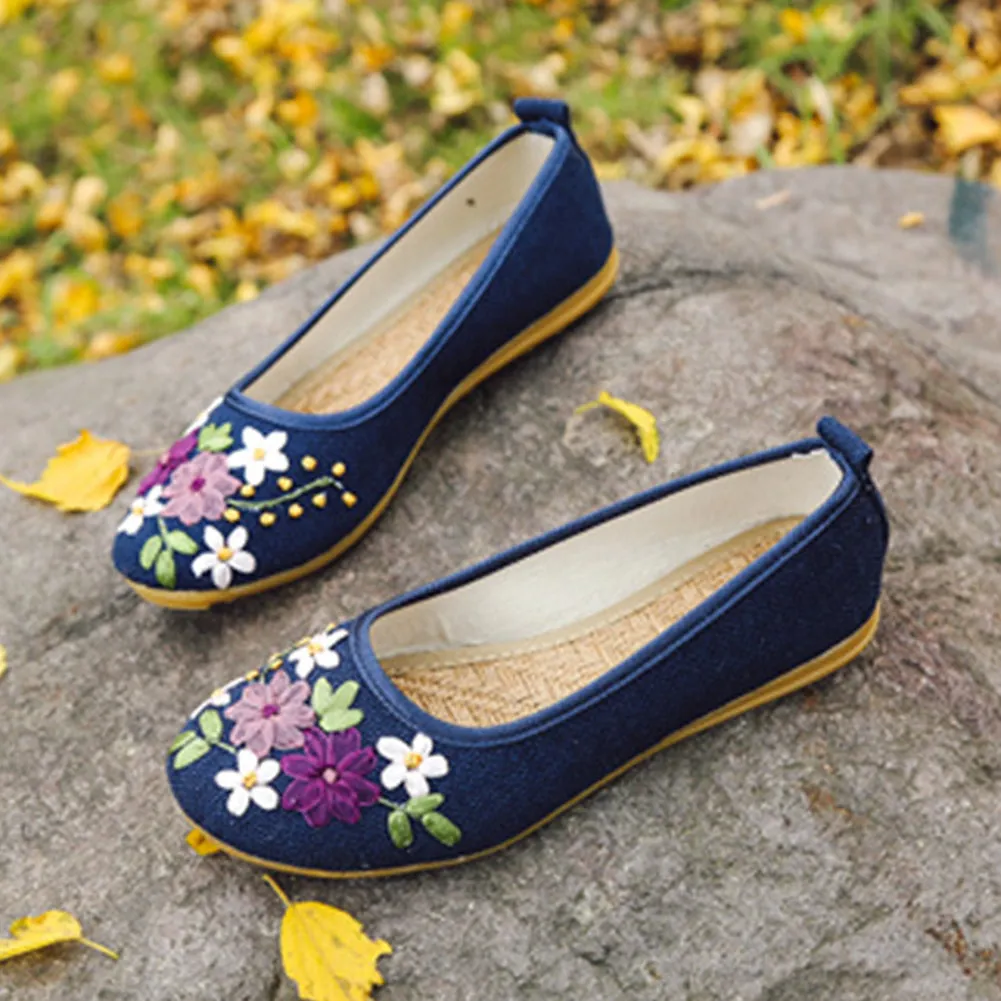 Vintage Embroidered Women Flats Flower Slip On Round Toe Shoes Loafers Ballerina