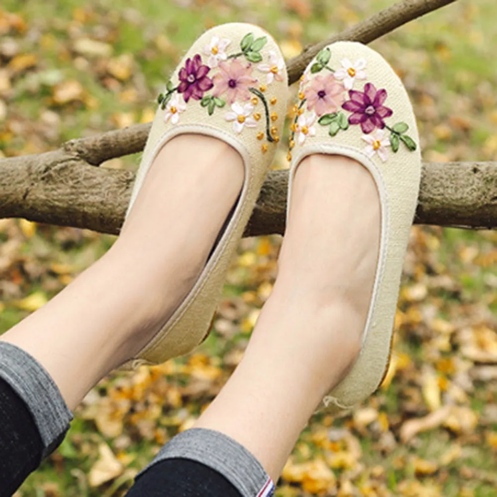 Vintage Embroidered Women Flats Flower Slip On Round Toe Shoes Loafers Ballerina