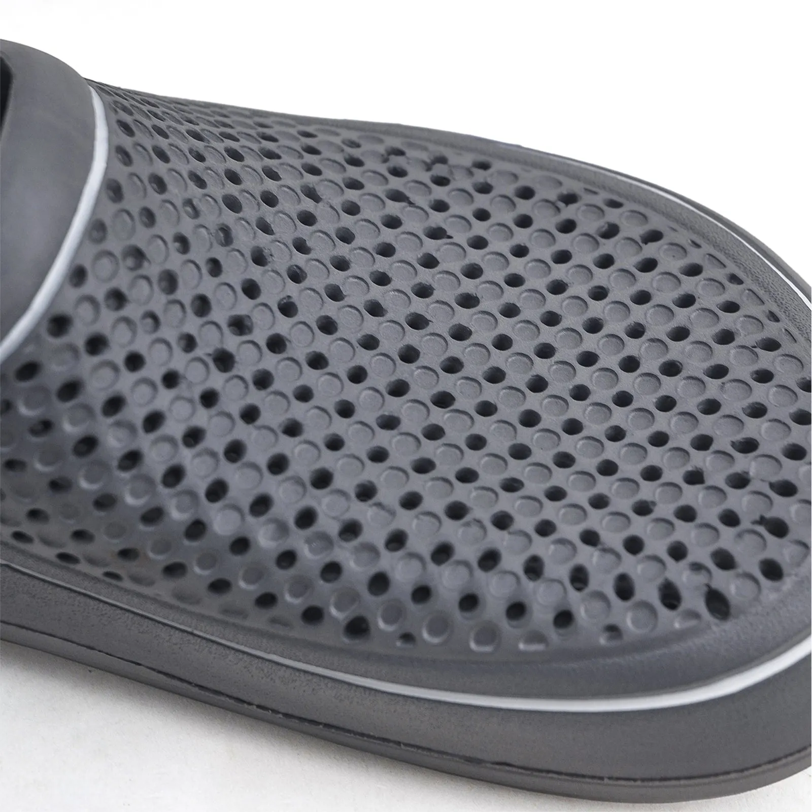 VONMAY Men's Clogs Lightweight Summer Sandals Breathable Water Slippers