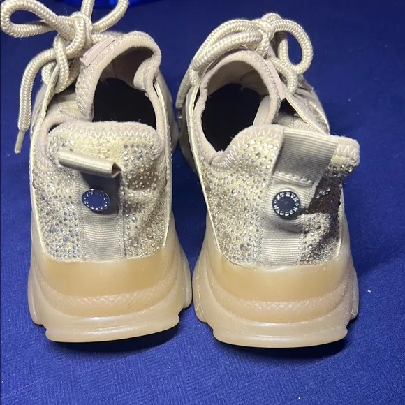 Women's Cream Sneakers