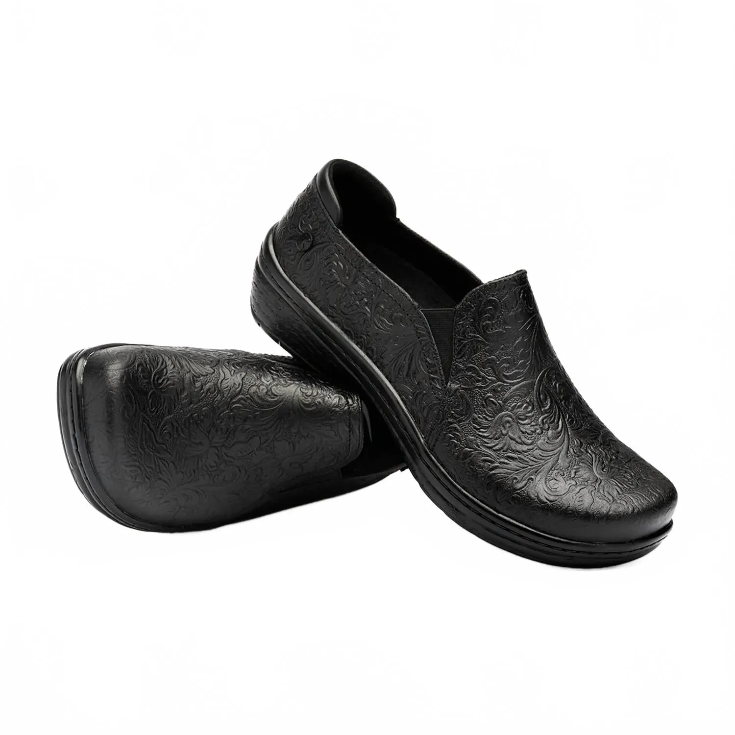 Women's Moxy Clog In Black Tooled