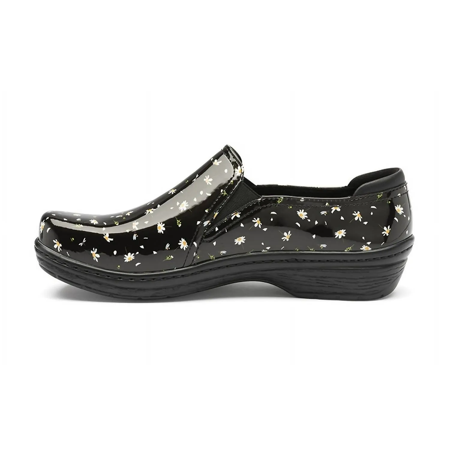 Women's Moxy Clog In Oopsie Daisy Patent