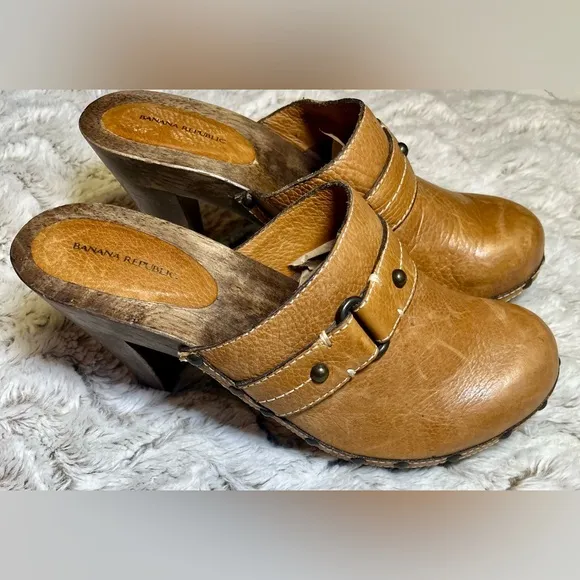 Y2K Vintage Style Banana Republic Women's Leather Wooden Clogs Boho Chic Size10