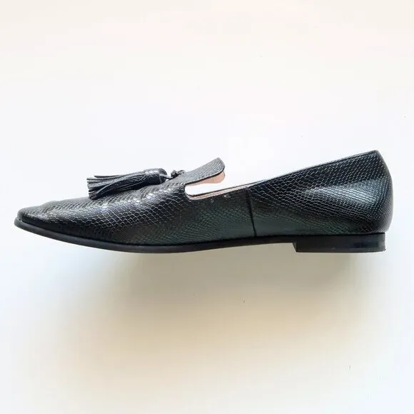 Zara Black Tassel Loafers / Flats / Low Heel Slip On Shoes Size 8.5