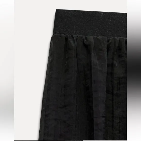 Zara NWT black wrinkled effect elastic waistband midi flowy skirt, fully lined