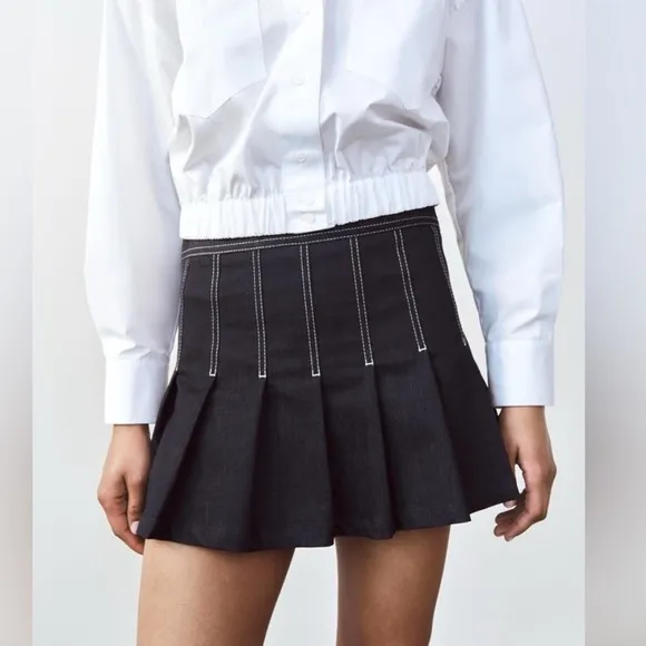 Zara NWT dark denim pleated skirt topstitching contrast skort - indigo color