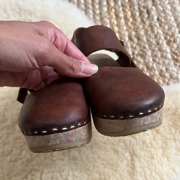 Zuzii clogs